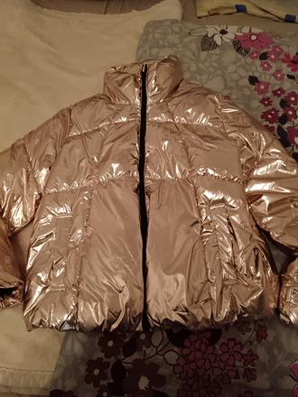 Bunda už aj s poštou, esmara,44