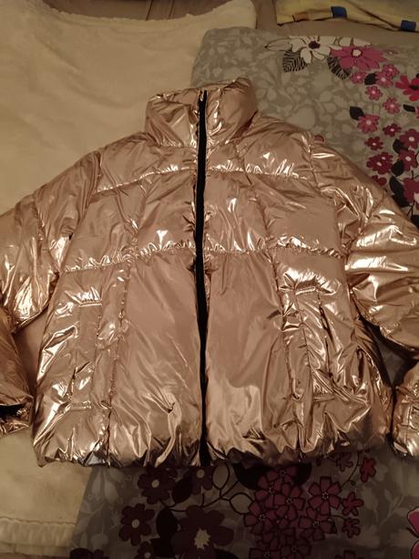 Bunda už aj s poštou, esmara,44