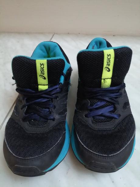 Botasky znackove asics pre chlapcov vel 33,5, 33