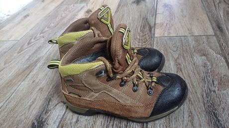 Turistické dolomite 32, 32