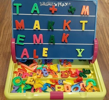 Tabuľka s magnetkami, 