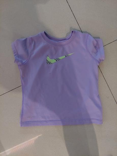 Sportove tricko, nike,104