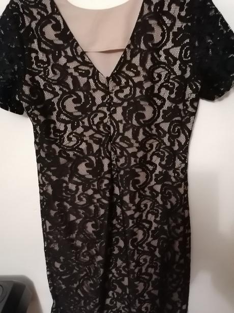 Nádherné cipkovane saty frevente, 44