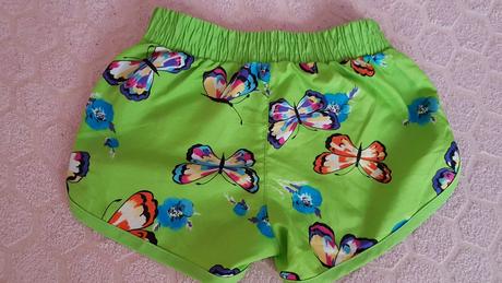 Dievčenské kraťasky veľkosť uvádzaná 140/146, 140