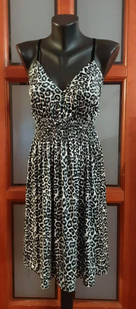 Predám letné šaty veľ. s-m, s