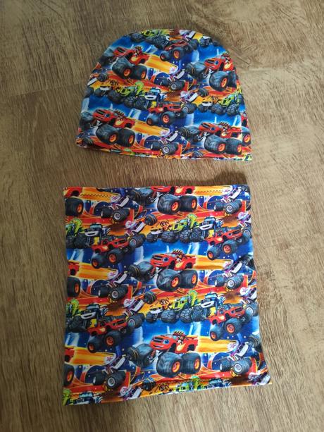 Set čiapka a nákrčník, 