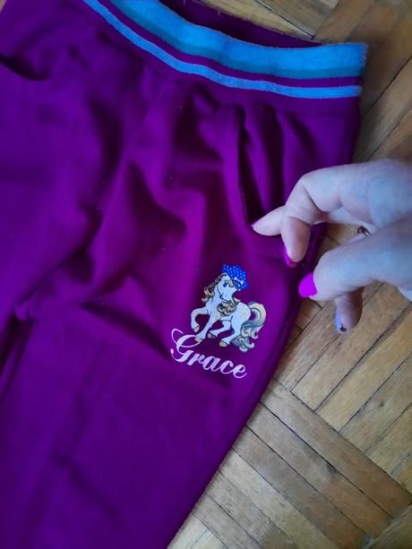 Dievčenské tepláky, grace,134