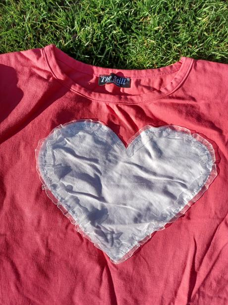 Tričko so srdiečkom, 158