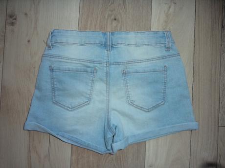 Šortky, c&a,158