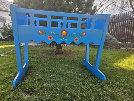 Drevená maľovaná kolíska, šírka (cm): 50,dĺžka (cm): 90