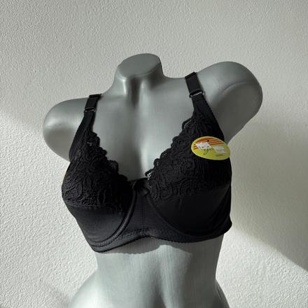 Jemne vystužená podprsenka s kosticami 8124 čierna, 85d / 90d / 95d