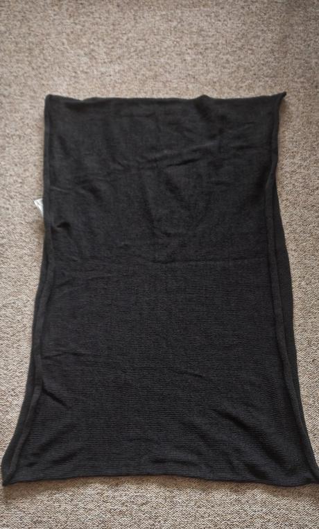 Nákrčníky šály tunely, <50