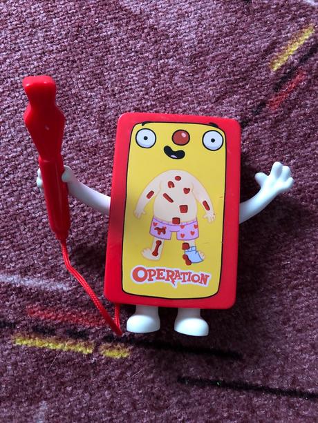 Malý látkový sloník z jarmoku a kinder,