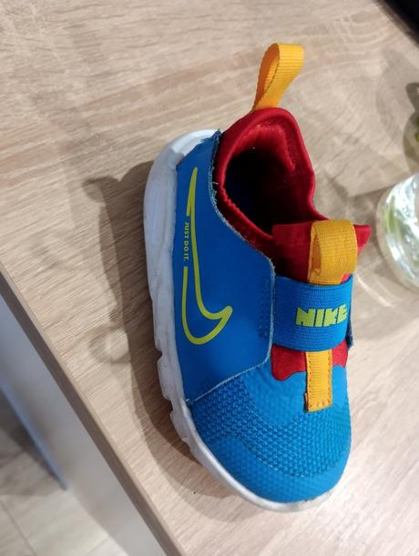 Botasky nike flex runner top stav, nike,23