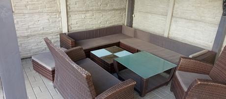 Sedenie z umelého ratanu,