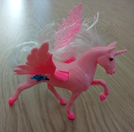 Jednorožce s pohyblivými krídlami 3 ks, 