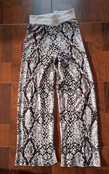 Kvalitné širšie teplé nohavice, river island,36