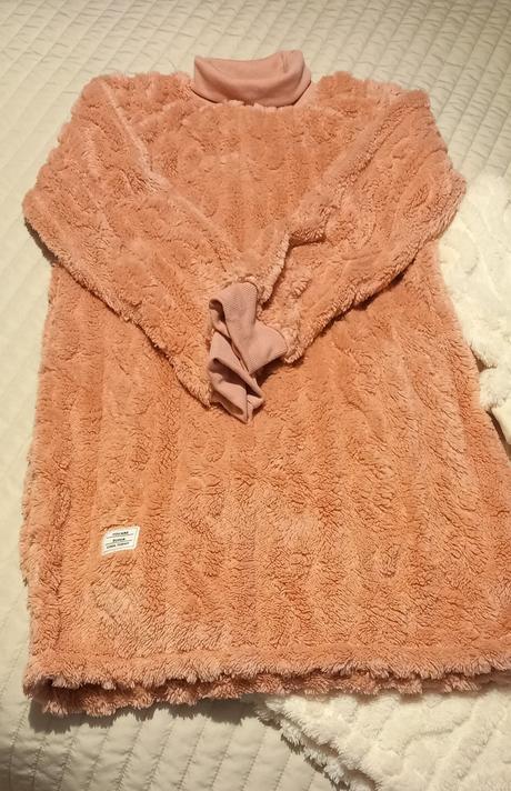 Šaty teplé zimné, 152