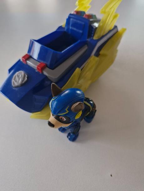 Auto paw patrol chase,