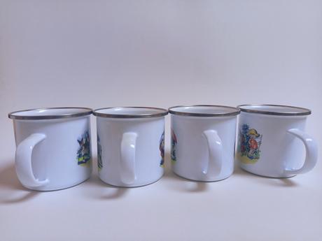 Smaltované hrnčeky s retro obrázkami, 