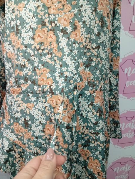 Nové asymetrické šaty, l