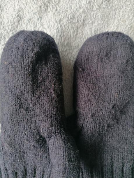 Dvoje rukavice, h&m,110