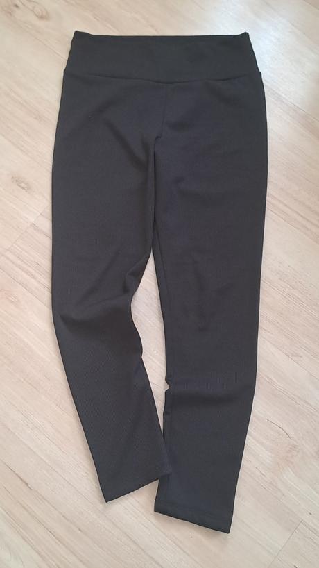 Vrúbkované zateplené legíny, m