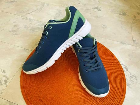 Ľahúčke tenisky, 38