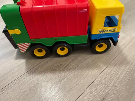 Wader smetiarske auto,