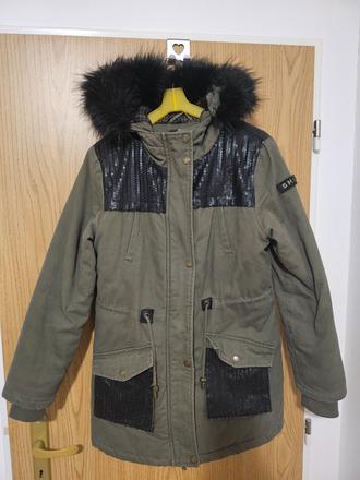 Teplá kožušinová bunda 152 darujem, reserved,152