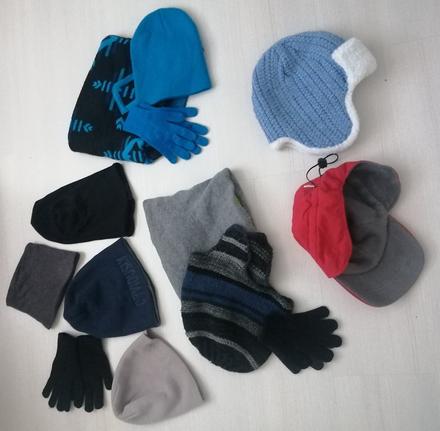 Sada peknych zimnych doplnkov - capice, saly, 146
