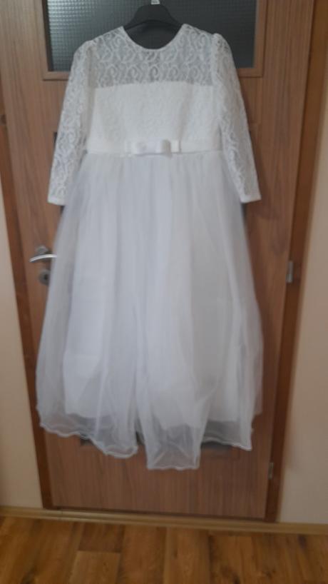 Šaty na prvé sv. primanie, 146