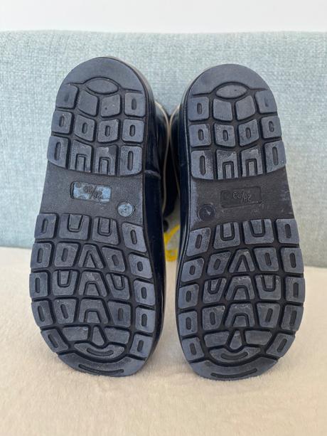 Gumové čižmy tchibo s motívom žralokov, 28