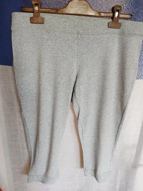 Capri tepláky, clockhouse,l