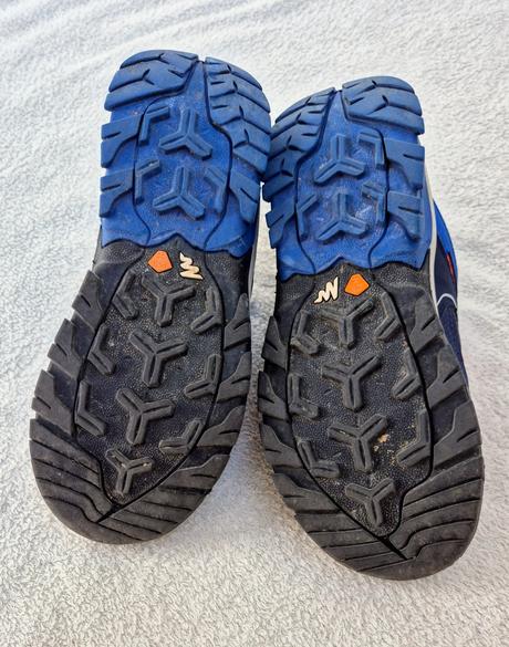 Tenisky vodeod. 35, quechua,35