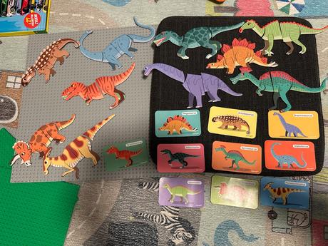 Magnetic book - magnetická knižka dinosaury, 