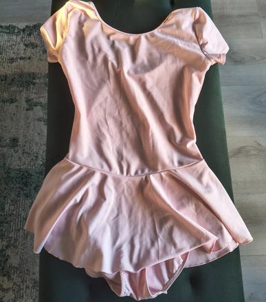 Baletný trikot so sukničkou, 134