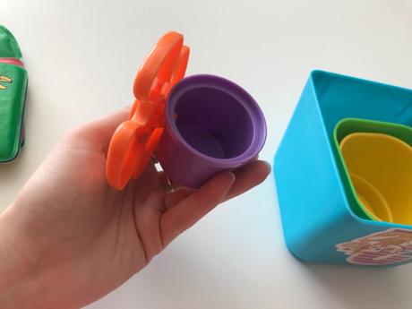 Hračky do pieskoviska + knižka,