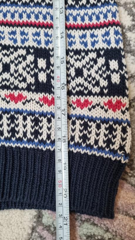 B3122 svetrík, dirkje,98