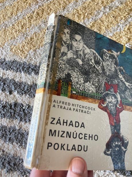 Traja pátrači - záhada miznúceho pokladu (1977),