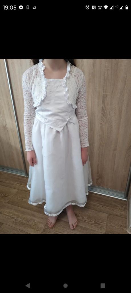 Šaty na 1 sväté prijímanie, 146