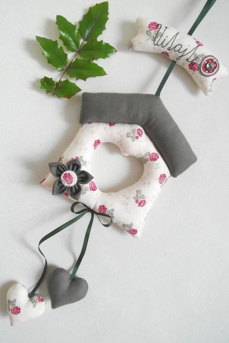 Domček na dvere -rôzne farby,