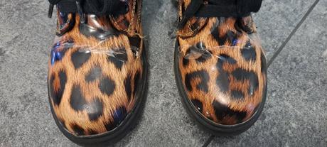 Členkové topánky, 32