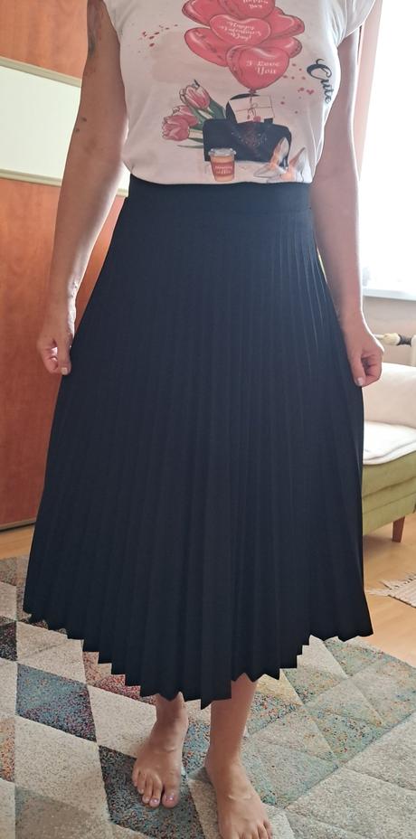 Cierna skladana sukna 38, fishbone,38