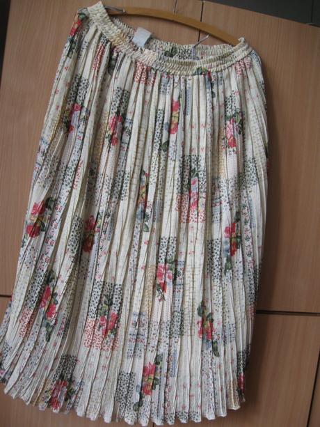 Dámska plisovaná sukňa (retro), 42, 42