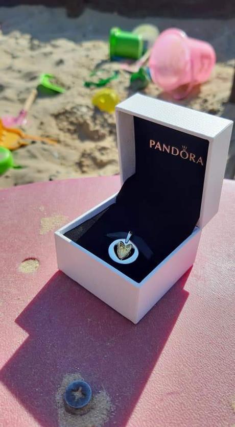 Pandora srdce matky, pandora