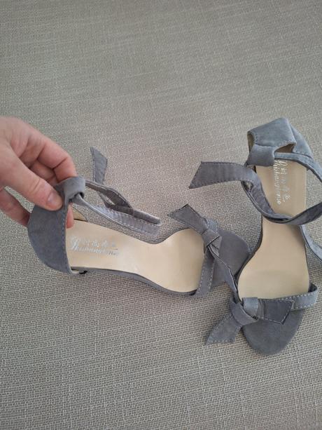 Sandalky s maslickou, 38