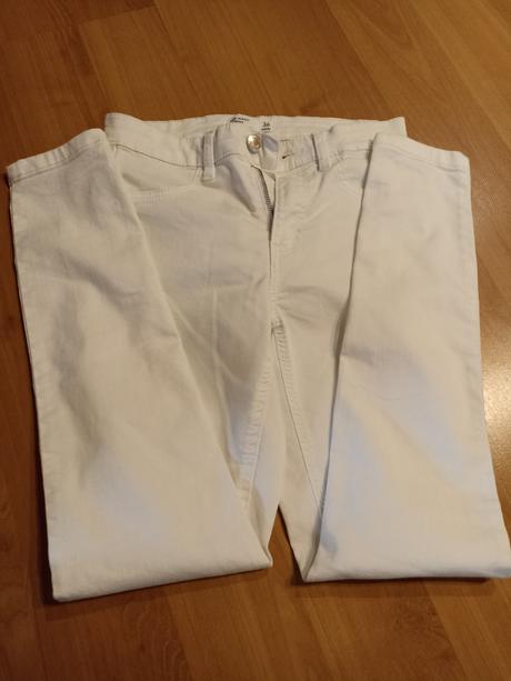Biele nohavice, sinsay,36