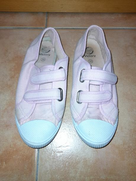 Plátenky na suchý zips, v. 35, victory,35