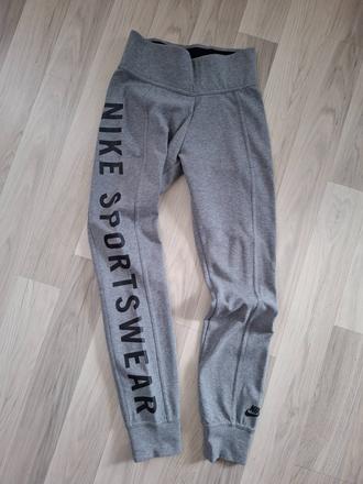 Teplaky, nike,s